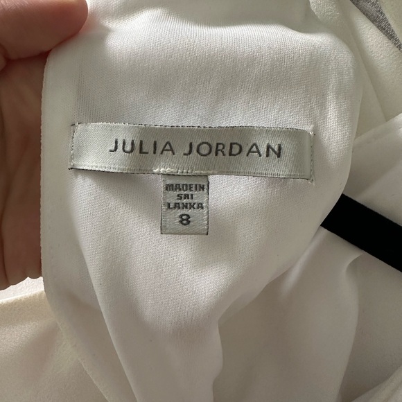 Julia Jordan Halter Jumpsuit - Picture 4 of 4